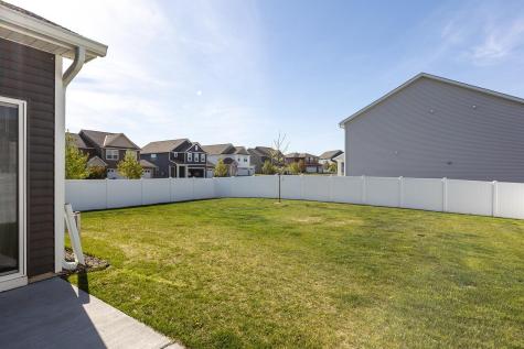 1702 Athens Terrace Shakopee MN 55379