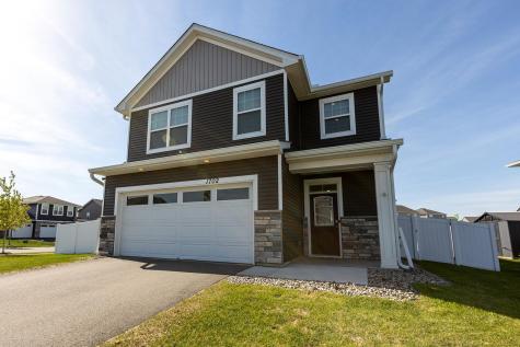 1702 Athens Terrace Shakopee MN 55379