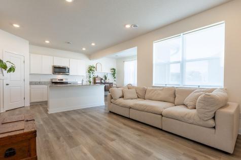 1702 Athens Terrace Shakopee MN 55379