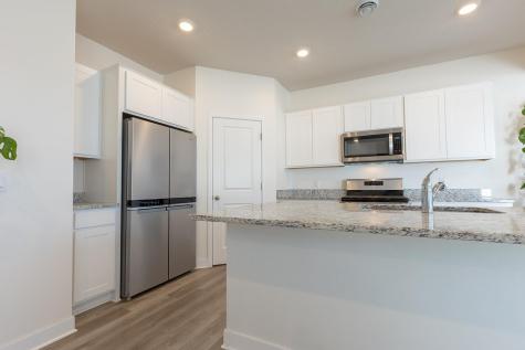 1702 Athens Terrace Shakopee MN 55379