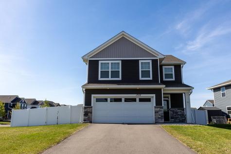 1702 Athens Terrace Shakopee MN 55379