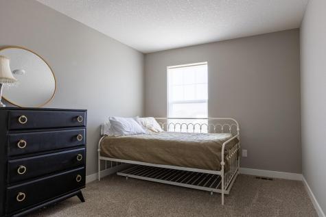 1702 Athens Terrace Shakopee MN 55379