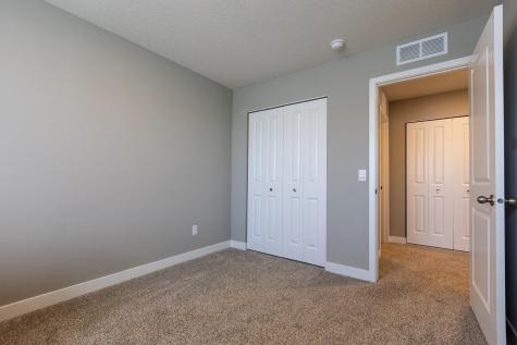 1702 Athens Terrace Shakopee MN 55379