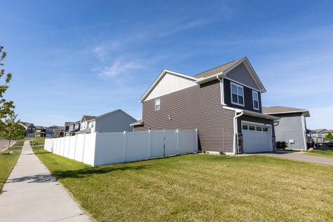 1702 Athens Terrace Shakopee MN 55379