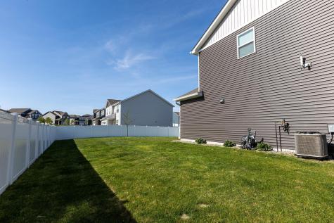 1702 Athens Terrace Shakopee MN 55379