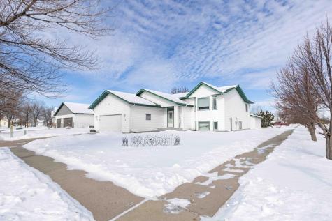 790 Lakeridge Drive West Fargo ND 58078