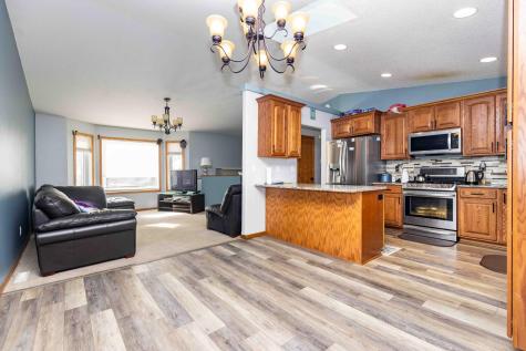 790 Lakeridge Drive West Fargo ND 58078