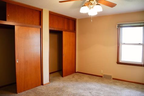 1206 S Shore Drive Worthington MN 56187
