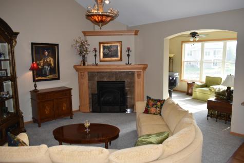 10726 Lyndale Bluffs Trail Bloomington MN 55420