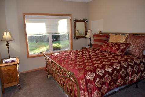 10726 Lyndale Bluffs Trail Bloomington MN 55420