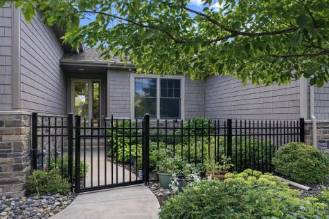 10726 Lyndale Bluffs Trail Bloomington MN 55420