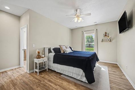 19347 Lake Volney Circle Le Center MN 56057