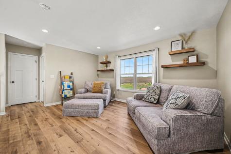 19347 Lake Volney Circle Le Center MN 56057