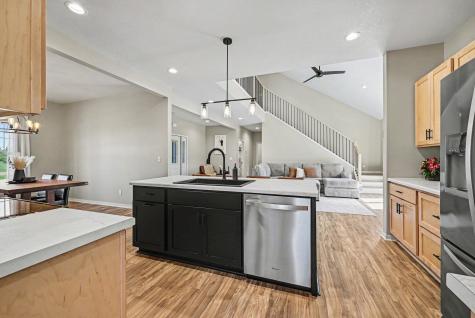 19347 Lake Volney Circle Le Center MN 56057