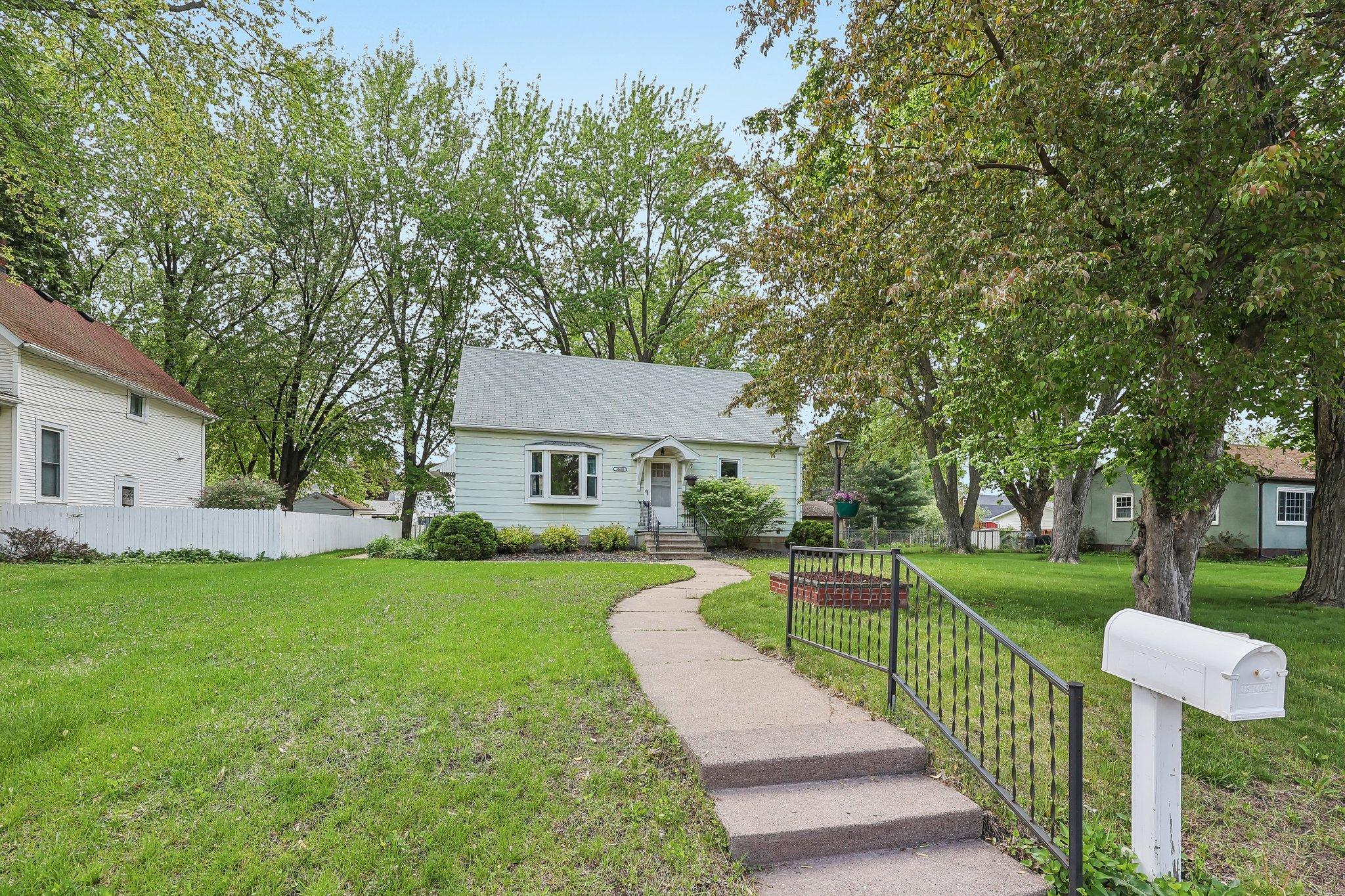 30690 N Lakes Trail Lindstrom MN 55045
