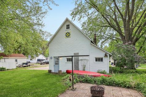 30690 N Lakes Trail Lindstrom MN 55045