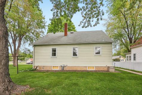 30690 N Lakes Trail Lindstrom MN 55045