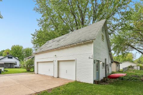 30690 N Lakes Trail Lindstrom MN 55045