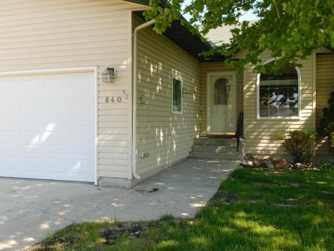 840 Lakeridge Place West Fargo ND 58078