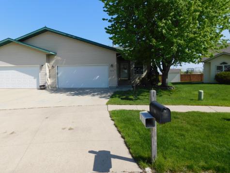 840 Lakeridge Place West Fargo ND 58078