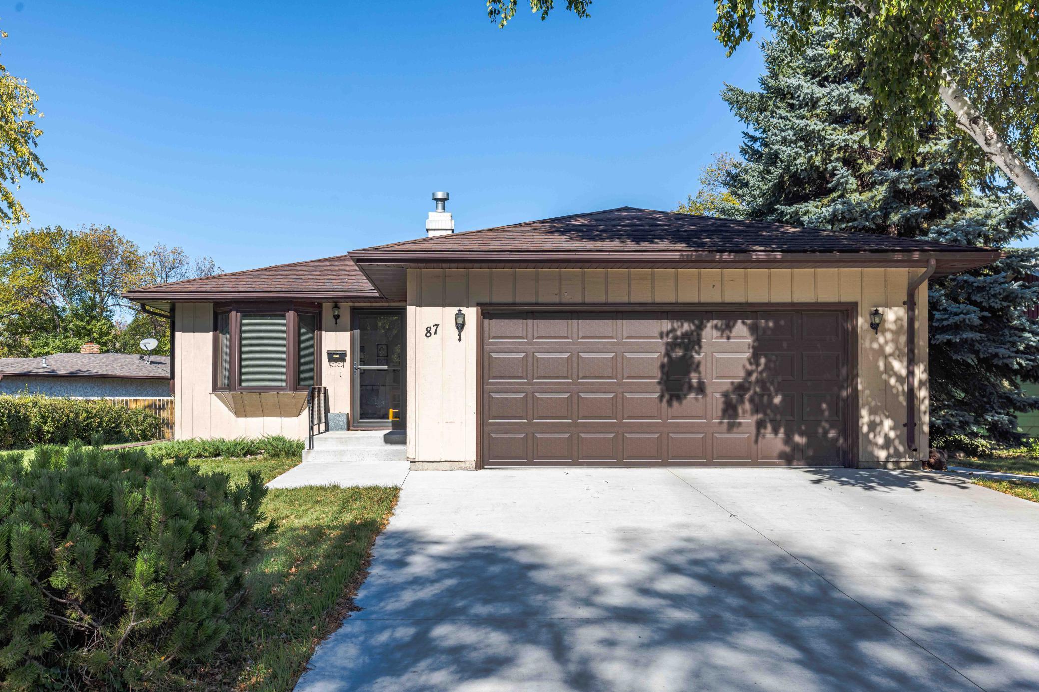 87 28th Avenue N Fargo ND 58102