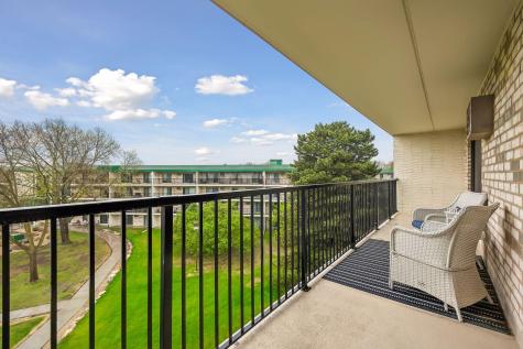 10411 Cedar Lake Road Hopkins MN 55305
