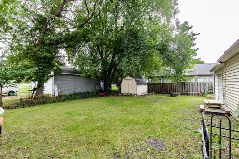 1009 18th Avenue N Moorhead MN 56560