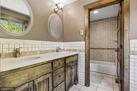 7040 132nd Street N Hugo MN 55038