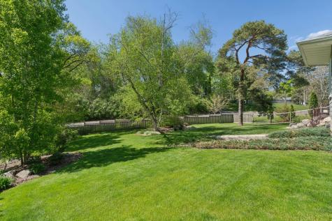 784 Hilltop Court Mendota Heights MN 55118