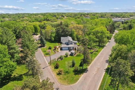 784 Hilltop Court Mendota Heights MN 55118