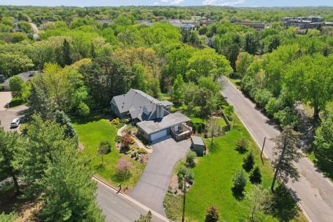 784 Hilltop Court Mendota Heights MN 55118