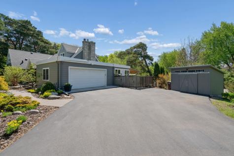 784 Hilltop Court Mendota Heights MN 55118