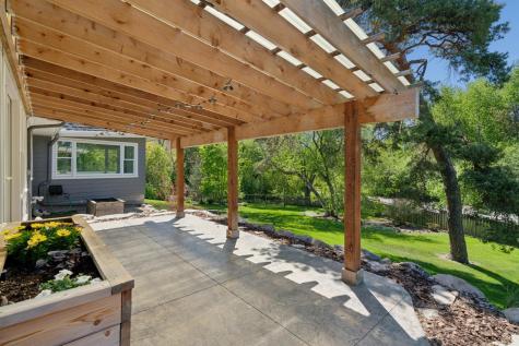 784 Hilltop Court Mendota Heights MN 55118