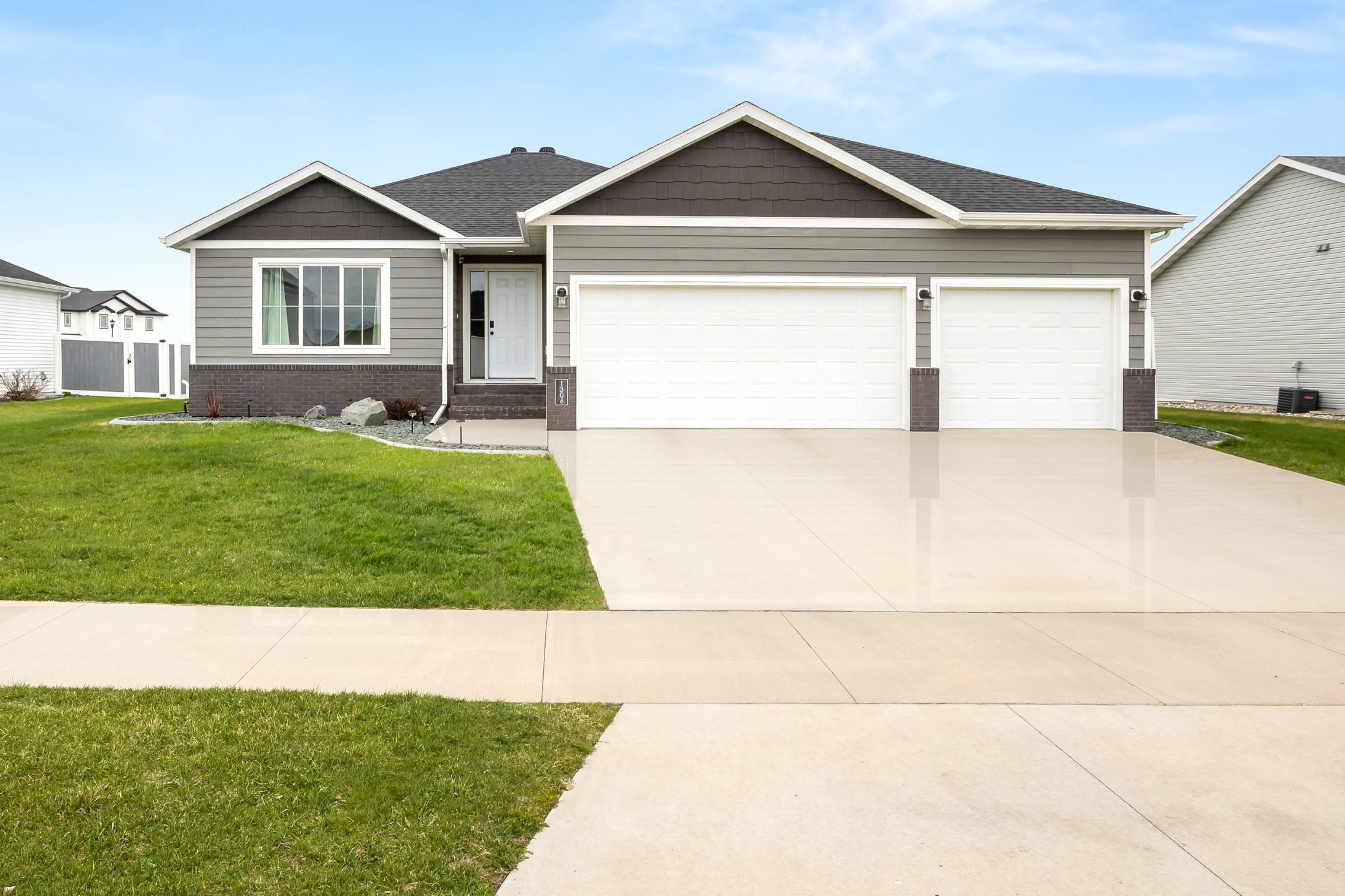 1306 22nd Avenue W West Fargo ND 58078