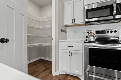 1306 22nd Avenue W West Fargo ND 58078