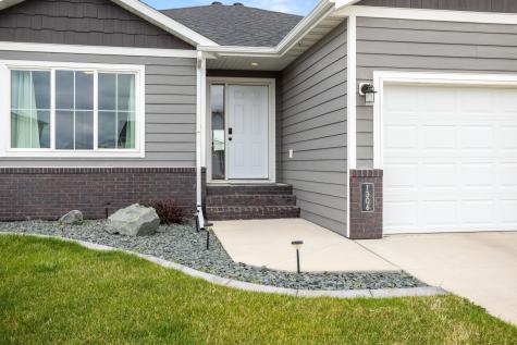 1306 22nd Avenue W West Fargo ND 58078