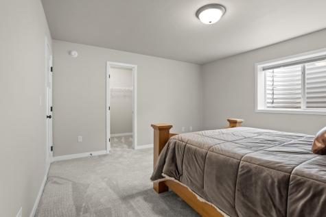 1306 22nd Avenue W West Fargo ND 58078