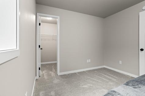 1306 22nd Avenue W West Fargo ND 58078