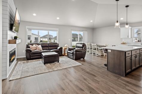 1306 22nd Avenue W West Fargo ND 58078
