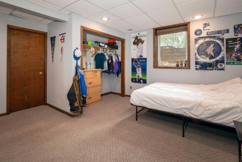 1835 Jamison Drive Windom MN 56101