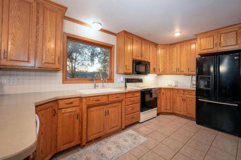 1835 Jamison Drive Windom MN 56101