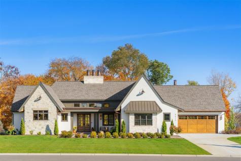 4972 Bridgevine Way Independence MN 55359