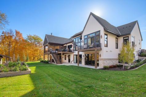 4972 Bridgevine Way Independence MN 55359