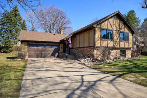 11230 48TH Avenue N Plymouth MN 55442
