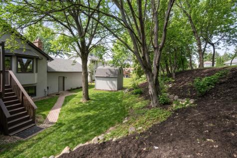 11230 48th Avenue N Plymouth MN 55442