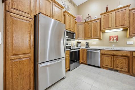 3250 40 Avenue S Fargo ND 58104