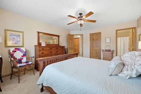 3250 40 Avenue S Fargo ND 58104