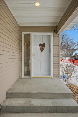 3250 40 Avenue S Fargo ND 58104