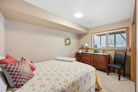 3250 40 Avenue S Fargo ND 58104