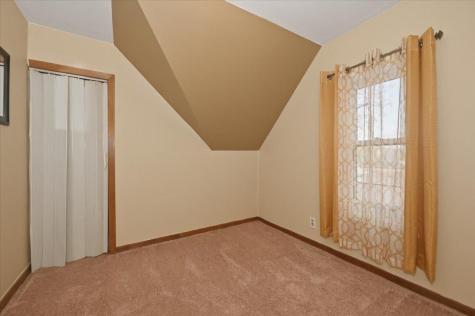 216 N 38th Avenue W Duluth MN 55807